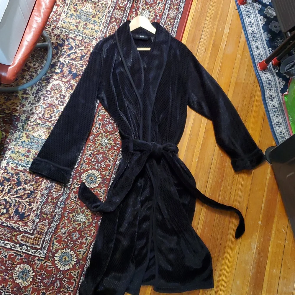 Alfani Textured Black Robe - Picture 5 of 14